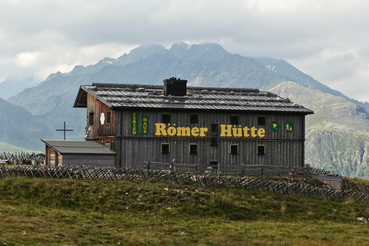 Ferienhaus Roemerhuette ハイリゲンブルート エクステリア 写真