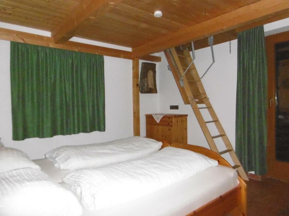 Ferienhaus Roemerhuette ハイリゲンブルート エクステリア 写真